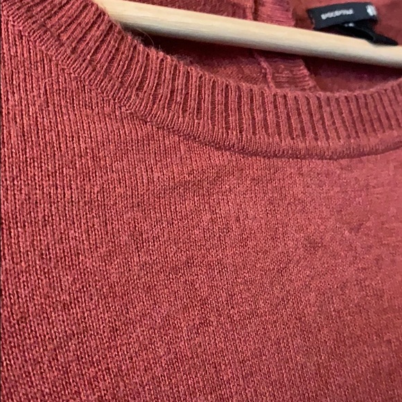 H&M crewneck sweater - Picture 2 of 4